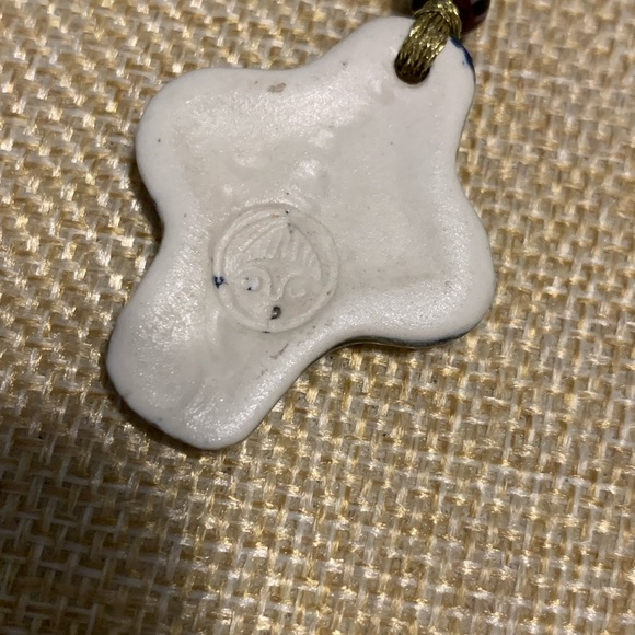 Celtic cross, vintage and artisan made. I can’t find another one just like it - Picture 8 of 13